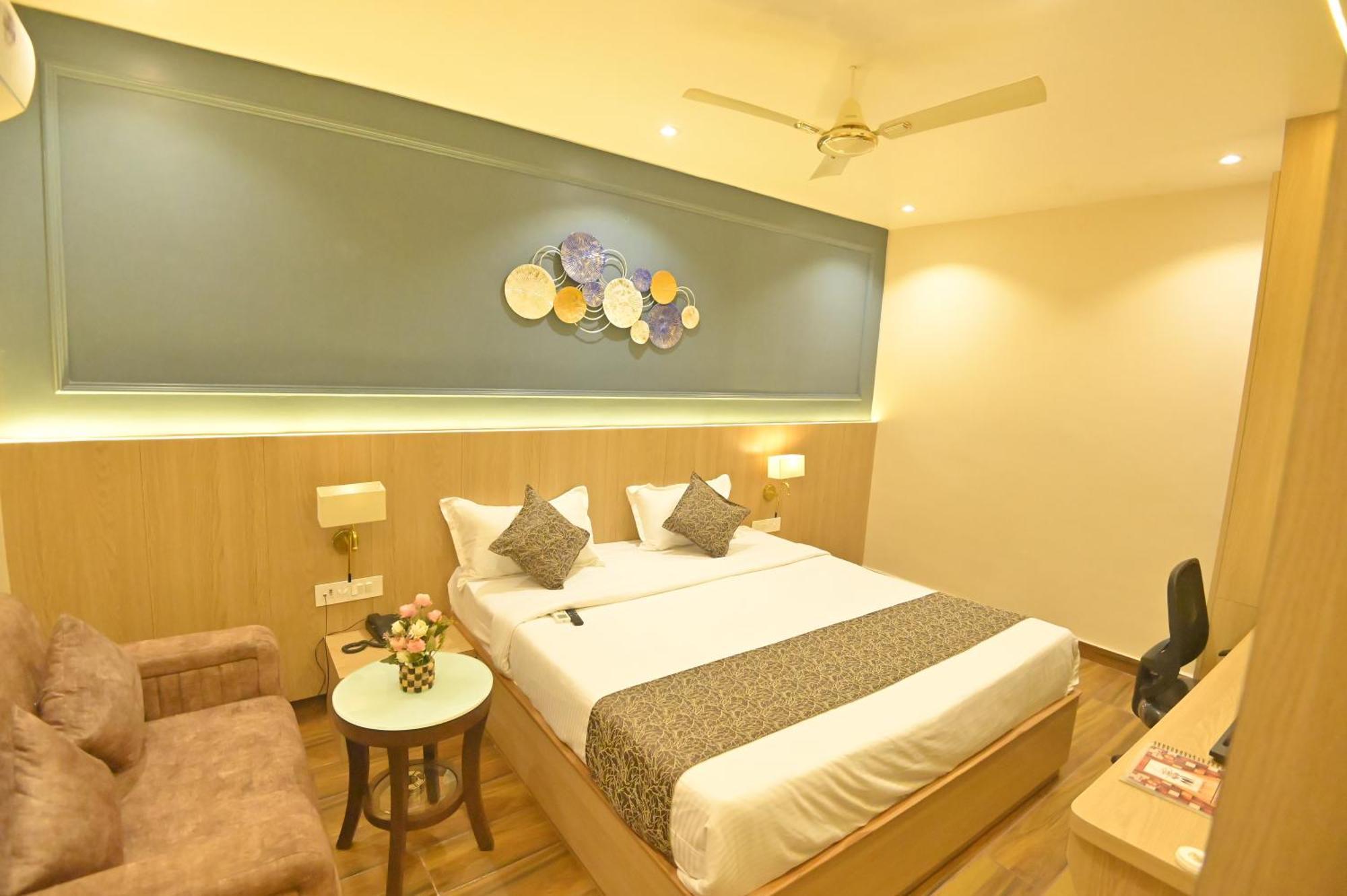 Hotel Jk Palace Allāhābād Junction Buitenkant foto