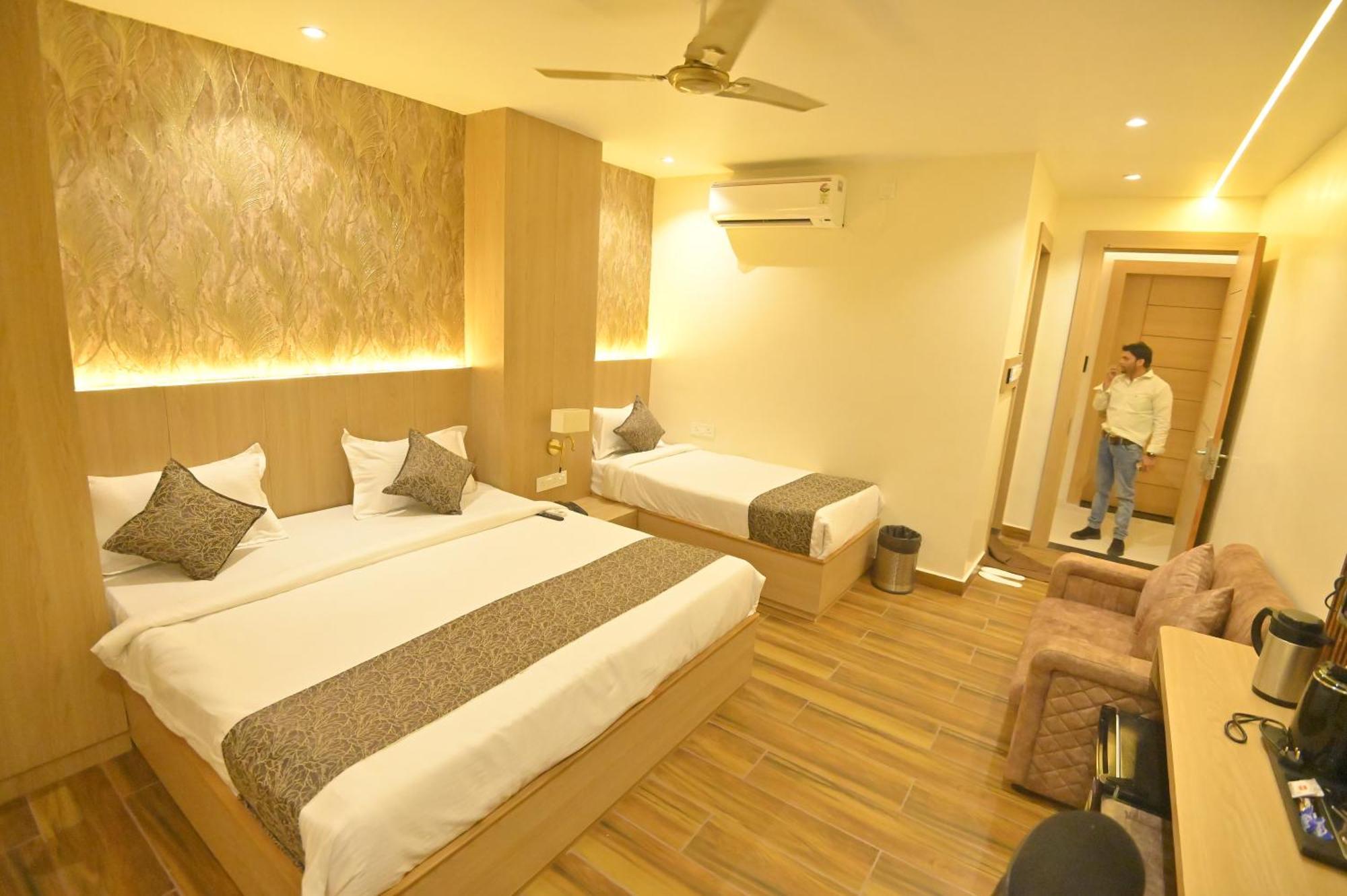 Hotel Jk Palace Allāhābād Junction Buitenkant foto